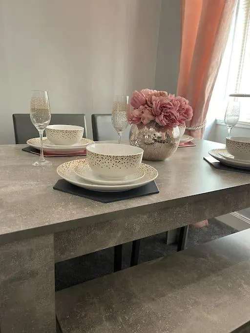 Two Bedroom Apartment-Central Edinburgh-Old Town-Licensed 0*, Edinburgh Egyesült Királyság