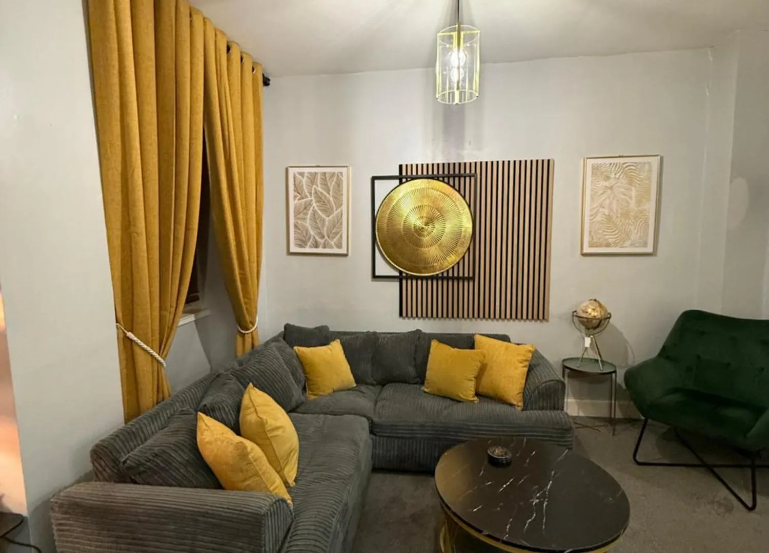 Two Bedroom Apartment-Central Edinburgh-Old Town-Licensed